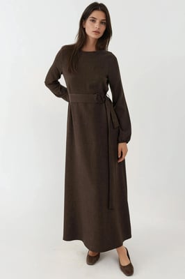 Maxi-jurk met lange mouwen en gebogen detail