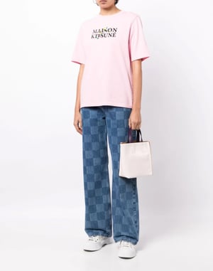 Blommig t-shirt med klassisk logotyp