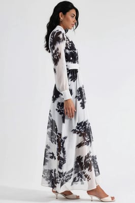 Bloemrijke Maxi-jurk met Knopen Sluiting en Strikdetail