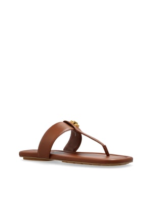 Sandaler med dubbla T-remmar