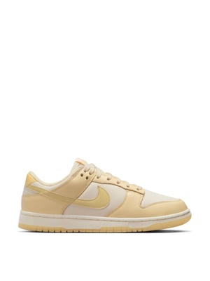 Dunk Low Sneakers