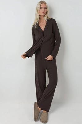 Knäppbar långärmad pyjamasset med skjortkrage