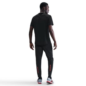 Men's Nike Run Crew Neck Short Sleeve Jersey T-Shirt in Black