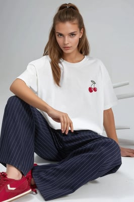 Överdimensionerad Broderad Stickad T-shirt