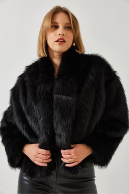 Faux Fur Kort Öppen Krage Kappa