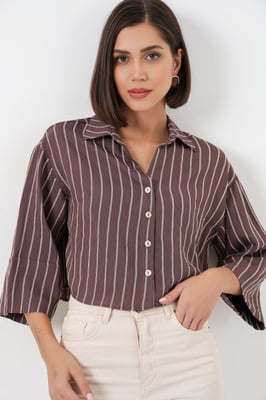 Oversized Gestreepte Cropped Shirt met Knoopsluiting