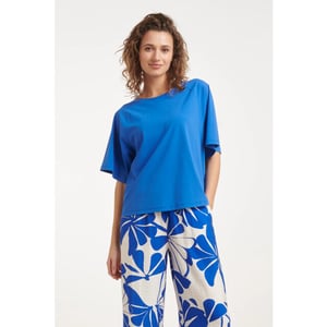 Smashed Lemon Kobaltblauwe travel top met korte mouwen en ronde hals |