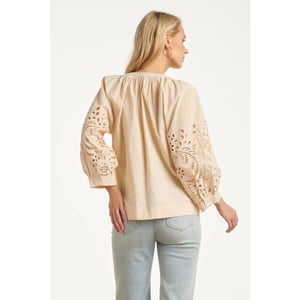 Smashed Lemon Blouse met broderie pofmouw detail |