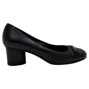 Salvatore Ferragamo Avery Pumps in Black Leather