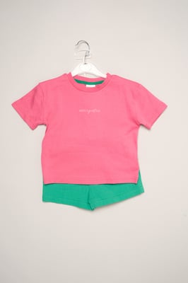 Short Sleeve Printed Tee and Woven Crepe Shorts Outfit Set