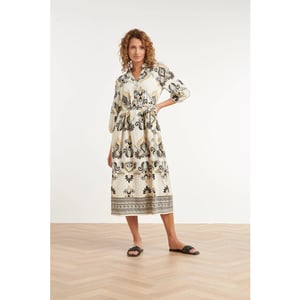 Smashed Lemon Crème midi jurk met ornament print en tailleceintuur |