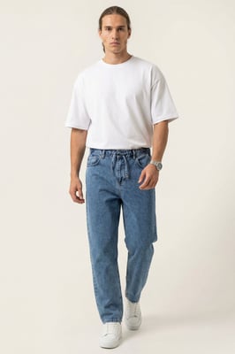 Avslappnade Denimbyxor