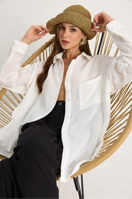 Texturerad Oversized Skjorta med Knapp och Fickor