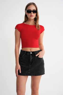 Slim Fit Cropped T-Shirt