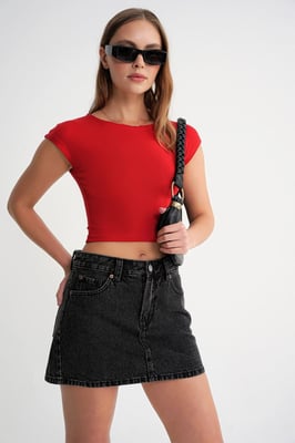 Slim Fit Cropped T-Shirt