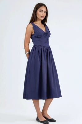 V-hals Midi-jurk met Strikdetail