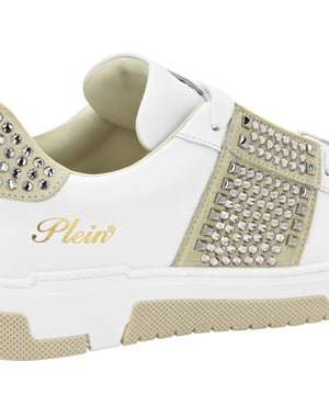Lo-Top Sneakers