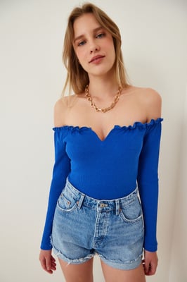 Getailleerde Blouse met Lange Mouwen en Hartkraag