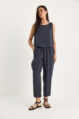 Mouwloze Crew Neck Blouse en Carrof Fit Broeken Set