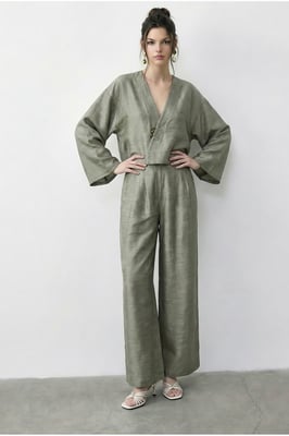 Blommig V-ringad Oversized Kimono och Vida Byxor Set