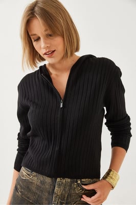 Huvtröja med ribbad stickad cardigan och dragkedja