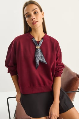 Ronde Hals Geribd Sweatshirt met Sjaal Accessoire Detail