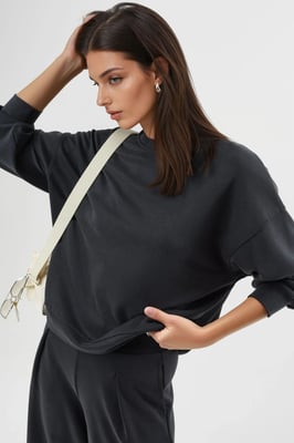 Avslappnad passform crew neck modal sweatshirt