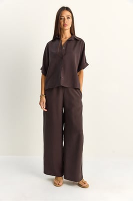 Hoge taille wijde been twee-delige co-ord set met overhemdkraag