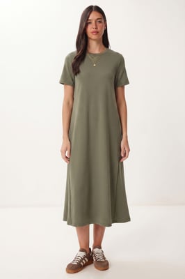 Midi-jurk met korte mouwen en ronde hals
