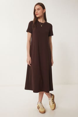 Midi-jurk met korte mouwen en ronde hals