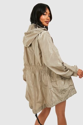 Hooded Mac