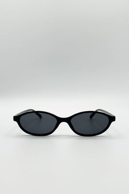 Oval Sunglasses In Black