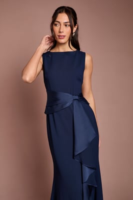 Sleeveless Round Neck Sash Waist Maxi Bridesmaid Dress