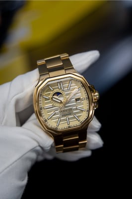 INVICTA Reserve 50092 Herenhorloge - Automatisch Uurwerk - Roestvrij Staal met Gouden Wijzerplaat - 45 mm