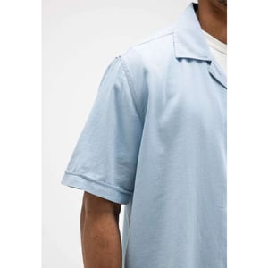 Butcher of Blue Anthony lt resort shirt ss shark blue