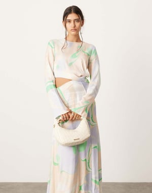 ASOS EDITION satin långärmad midikjol med urklipp i flerfärgad swirl-mönster