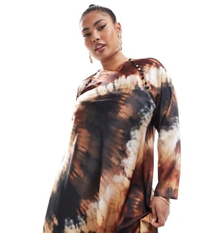 ASOS DESIGN Curve satinbias maxi-klänning med knappdetalj i suddig blommönster