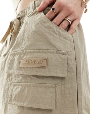 Sixth June co-ord mini kjol i beige