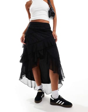 Miss Selfridge chiffong spetsmix volangmaxikjol i svart