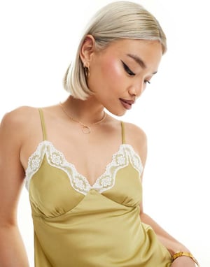 Återvunnen vintage loungewear cami-top i grön satin