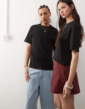 Vans essential oversized central embroidered logo t-shirt in black
