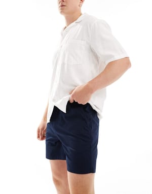 Jack & Jones chinoshorts med dragsko i midjan i marinblått