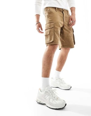 Hollister 10-tums cargoshorts i tan