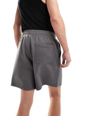 Veckodags avslappnad passform jersey shorts i off-black