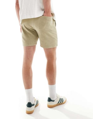 ASOS DESIGN slim handduksshorts i beige