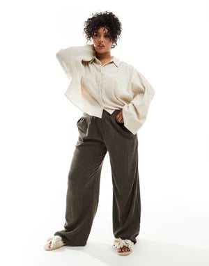 ASOS DESIGN Curve textured wide leg trouser in chocolate