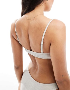 Cotton On rak halslinning crop bikiniöverdel i metallisk