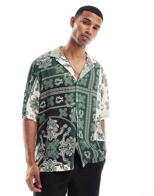 ASOS DESIGN oversized skjorta i grön paisley bandana-mönster