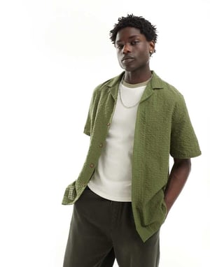 ASOS DESIGN 90-tals oversized kortärmad skjorta i seersucker-textur i khaki grönt