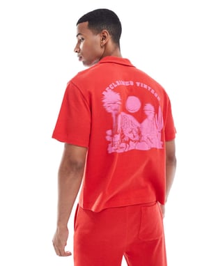 Återvunnet vintage jersey t-shirt med rodeotryck på ryggen i röd